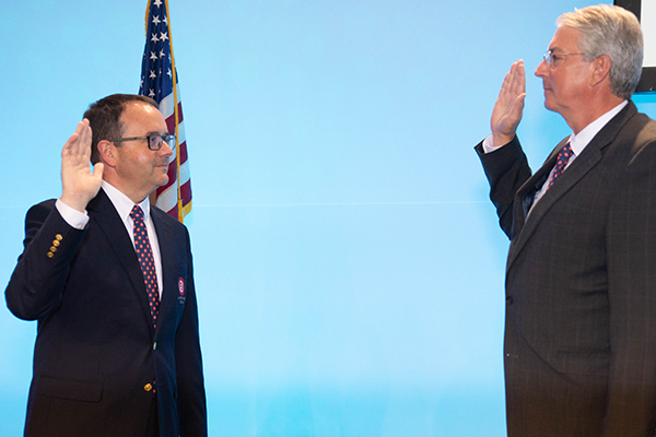 LaGrange Mayor Jim Thornton is sworn in as GMA’s new president. 
