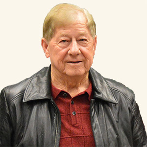 Quincy Holton image